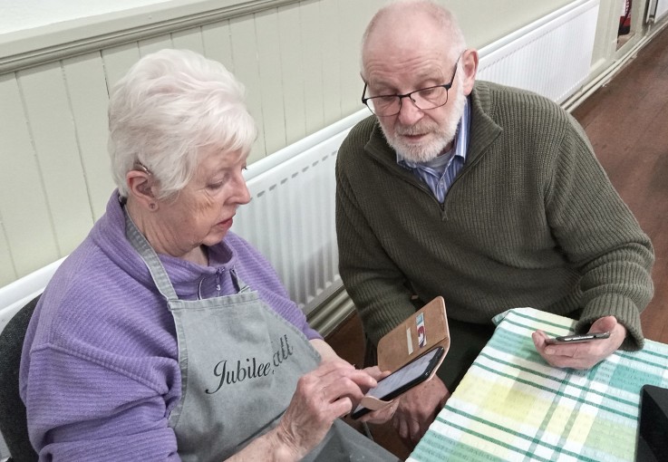 Struggling with tech? Digital support sessions across Northumberland